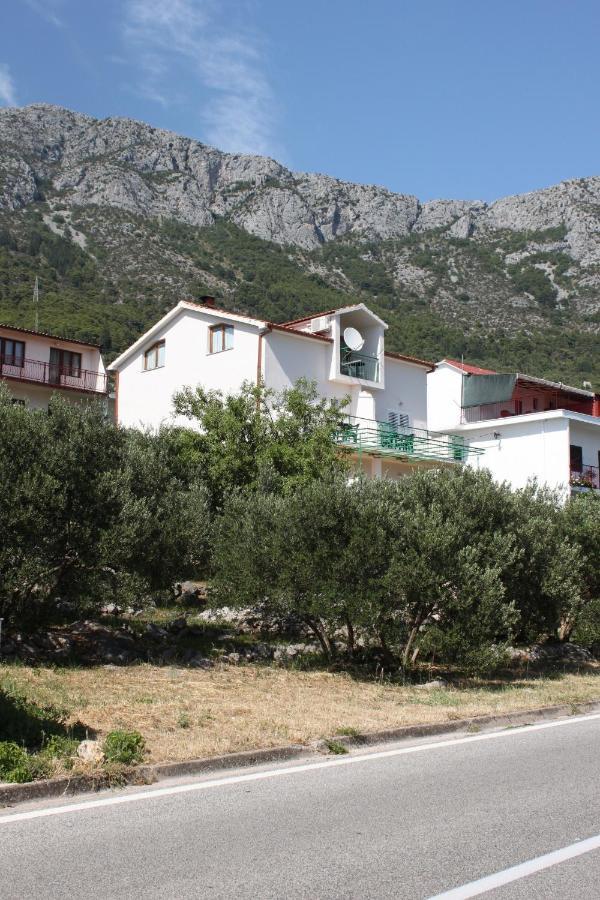Apartments And Rooms With Parking Space Gradac, Makarska - 6819 Gradac  Eksteriør billede