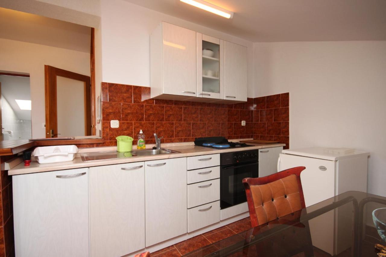 Apartments And Rooms With Parking Space Gradac, Makarska - 6819 Gradac  Eksteriør billede
