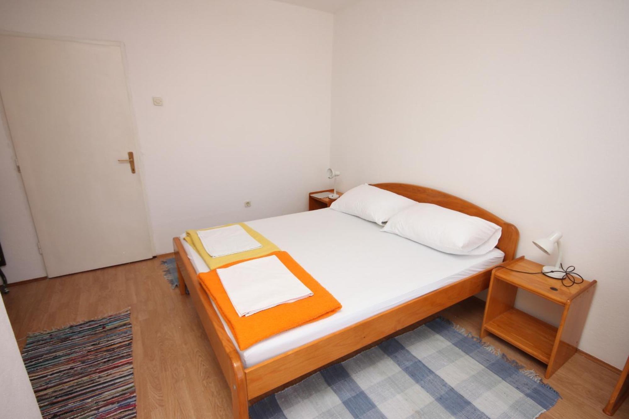 Apartments And Rooms With Parking Space Gradac, Makarska - 6819 Gradac  Værelse billede